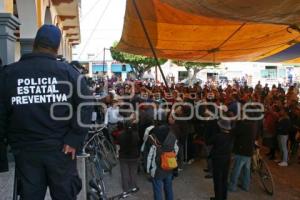 POLICÍA . ASAMBLEA COMUNITARIA