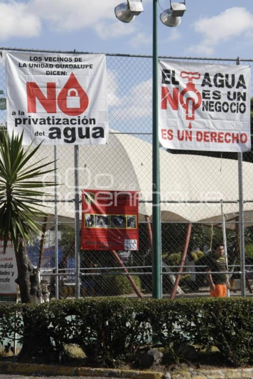 VECINOS DE UNIDAD GUADALUPE CONTRA LA PRIVATIZACIÓN DEL AGUA