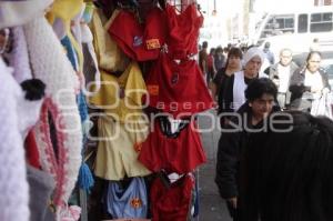 VENTA DE CALZONES ROJOS Y AMARILLOS