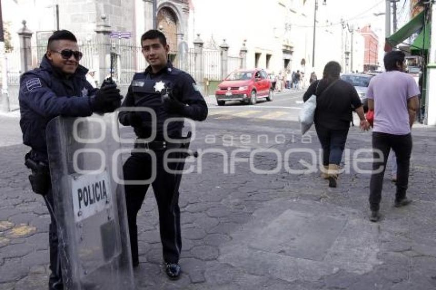 POLICÍA VIGILA CENTRO DE LA CIUDAD