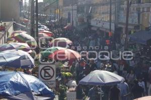 ABARROTAN POBLANOS MERCADO