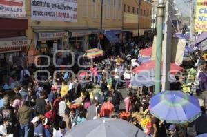 ABARROTAN POBLANOS MERCADO