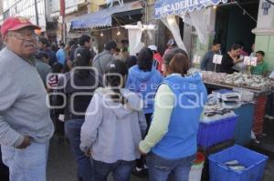 ABARROTAN POBLANOS MERCADO