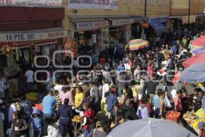 ABARROTAN POBLANOS MERCADO