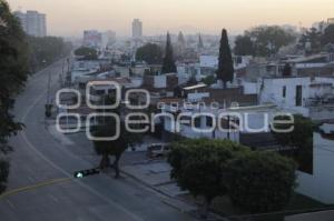 PRIMER DÍA DEL AÑO . CALLES DE LA CIUDAD