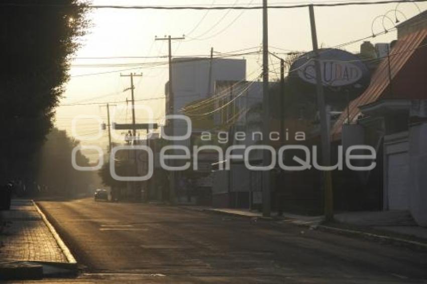 PRIMER DÍA DEL AÑO . CALLES DE LA CIUDAD