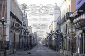 PRIMER DÍA DEL AÑO . CALLES DE LA CIUDAD