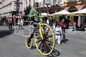 EXHIBICIÓN DE BICICLETAS