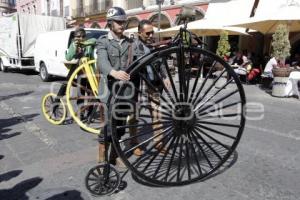 EXHIBICIÓN DE BICICLETAS