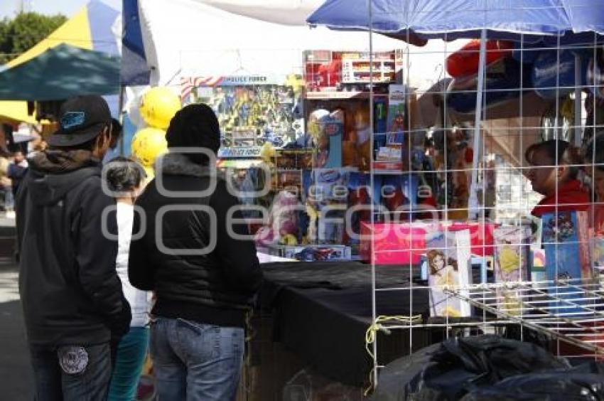 AMBULANTES SE INSTALAN EN LA MARGARITA . REYES MAGOS