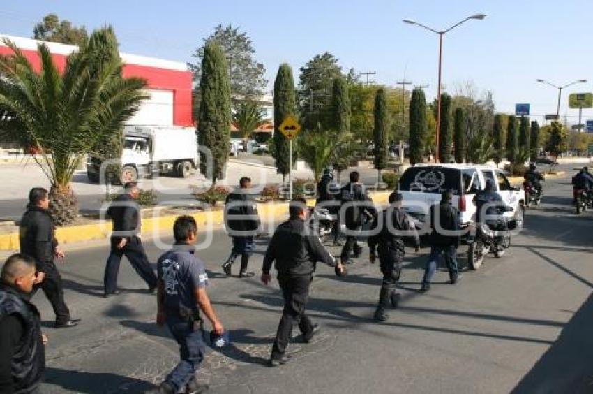 HOMENAJE PÓSTUMO A POLICÍA MUERTO EN TEXMELUCAN