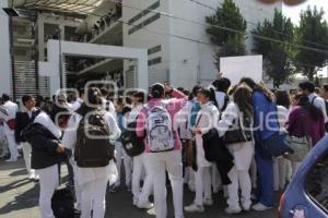 MANIFESTACION . MEDICINA . BUAP