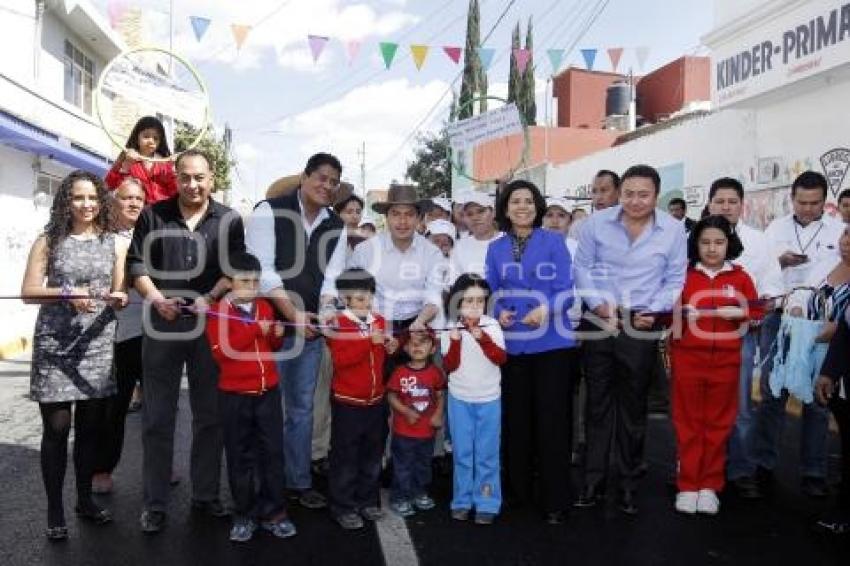 PAVIMENTACIÓN CALLES COLONIA CONSTITUCIÓN MEXICANA