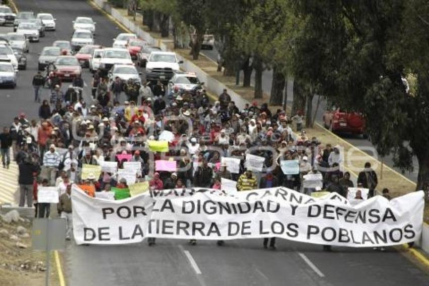 MANIFESTACIÓN RECTA A CHOLULA . TERCER INFORME DE GOBIERNO