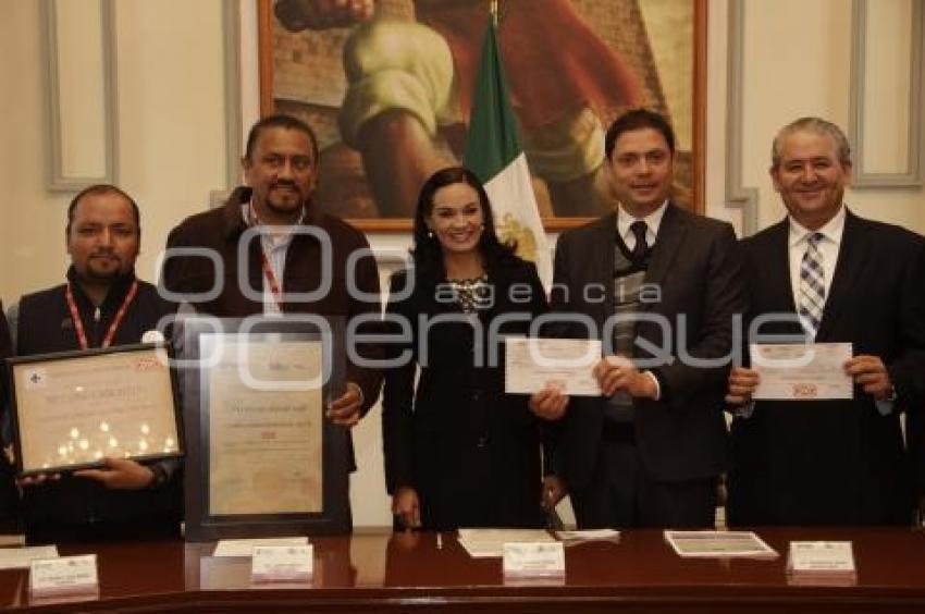 RECIBE DONATIVO EL DIF MUNICIPAL