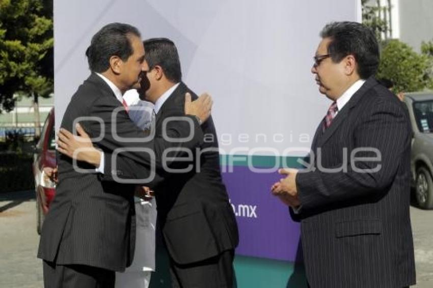 RIVERA ENTREGÓ OBRAS A LA BUAP