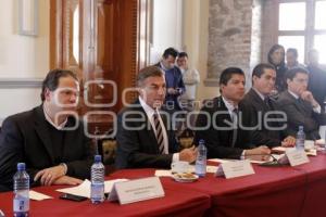 TONY GALI Y EDUARDO RIVERA SE REÚNEN CON REGIDORES