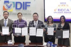 FIRMAN CONVENIO DIF Y EMPRESAS