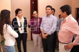 INAUGURA ALCALDE OBRAS EN XONACATEPEC