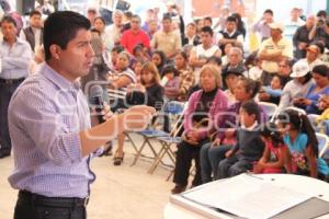 INAUGURA ALCALDE OBRAS EN XONACATEPEC