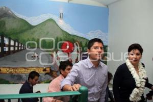 INAUGURA ALCALDE OBRAS EN XONACATEPEC