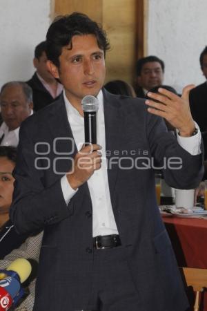 EQUIPO DE COLABORADORES . JOSÉ JUAN ESPINOSA