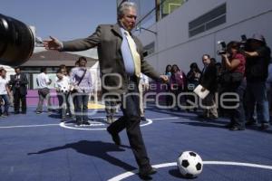 INAUGURAN CANCHA Y DESAYUNADOR EN CENTRO DE DÍA