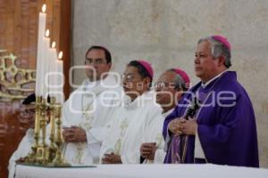 MISA DE CUERPO PRESENTE . ARZOBISPO DE PUEBLA