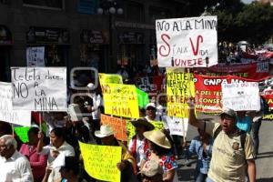 MANIFESTACIÓN CONTRA MINERA