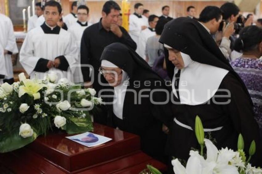 MISA DE CUERPO PRESENTE . ARZOBISPO DE PUEBLA