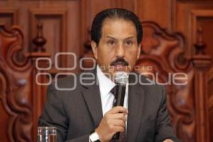 ALFONSO ESPARZA PRESENTA INFORME DE CIEN DÍAS