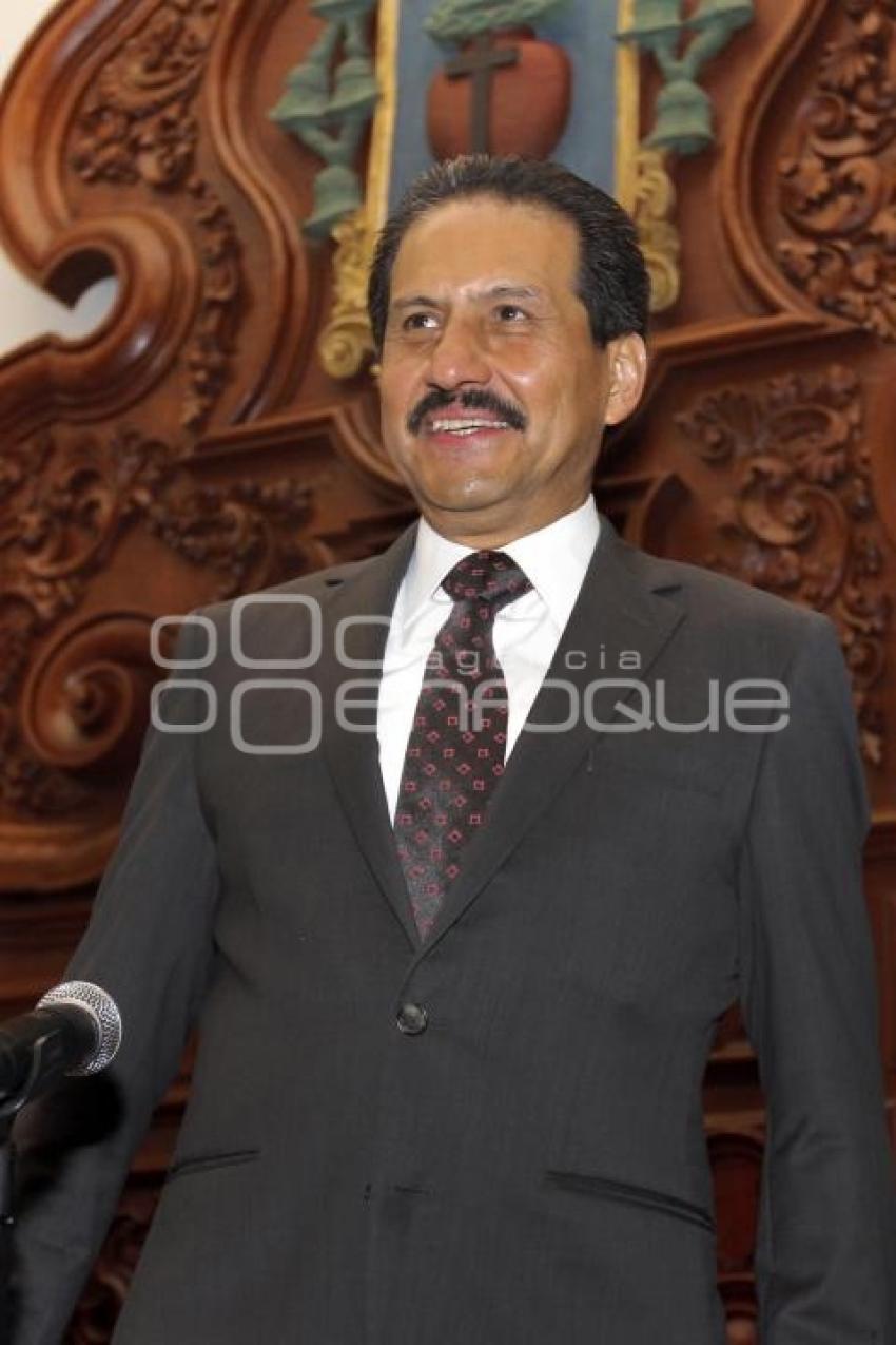 ALFONSO ESPARZA PRESENTA INFORME DE CIEN DÍAS