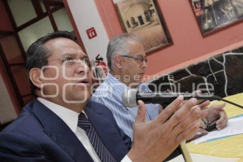 JUAN MANUEL OLIVA