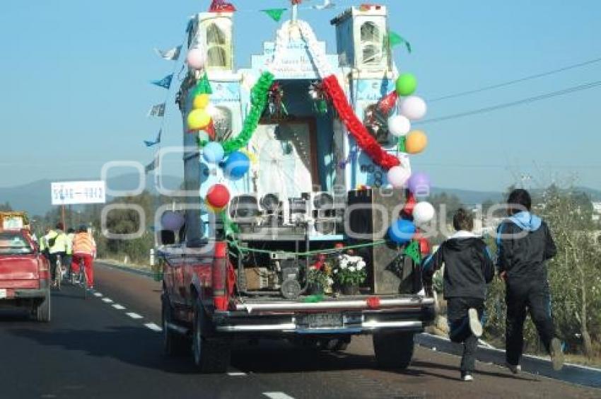 PEREGRINOS EN LA AUTOPISTA