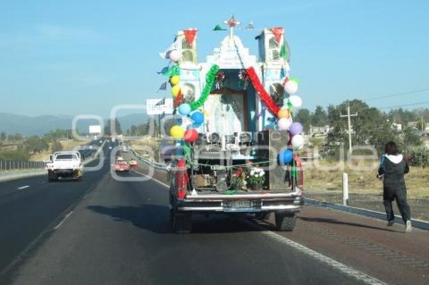 PEREGRINOS EN LA AUTOPISTA