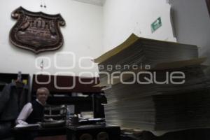 ADMINISTRATIVOS DESOCUPAN OFICINAS DEL AYUNTAMIENTO