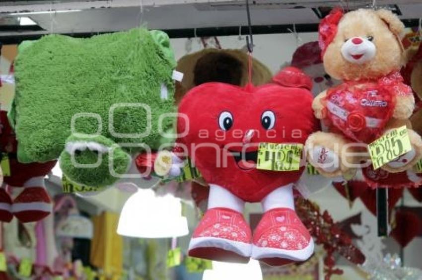 VENTA DE MUÑECOS DE PELUCHE