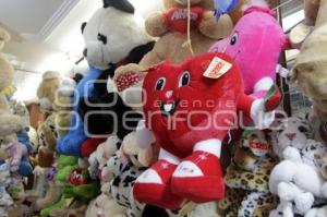 VENTA DE MUÑECOS DE PELUCHE