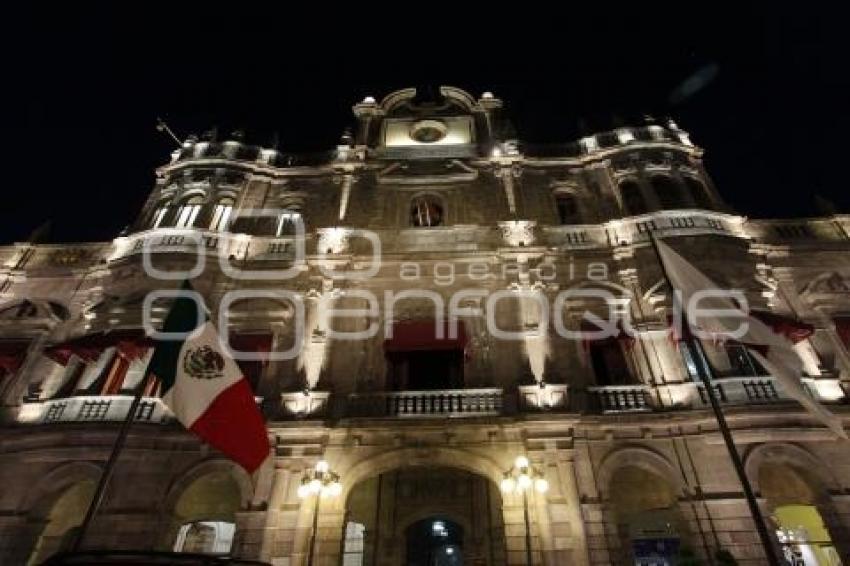 ADMINISTRATIVOS DESOCUPAN OFICINAS DEL AYUNTAMIENTO