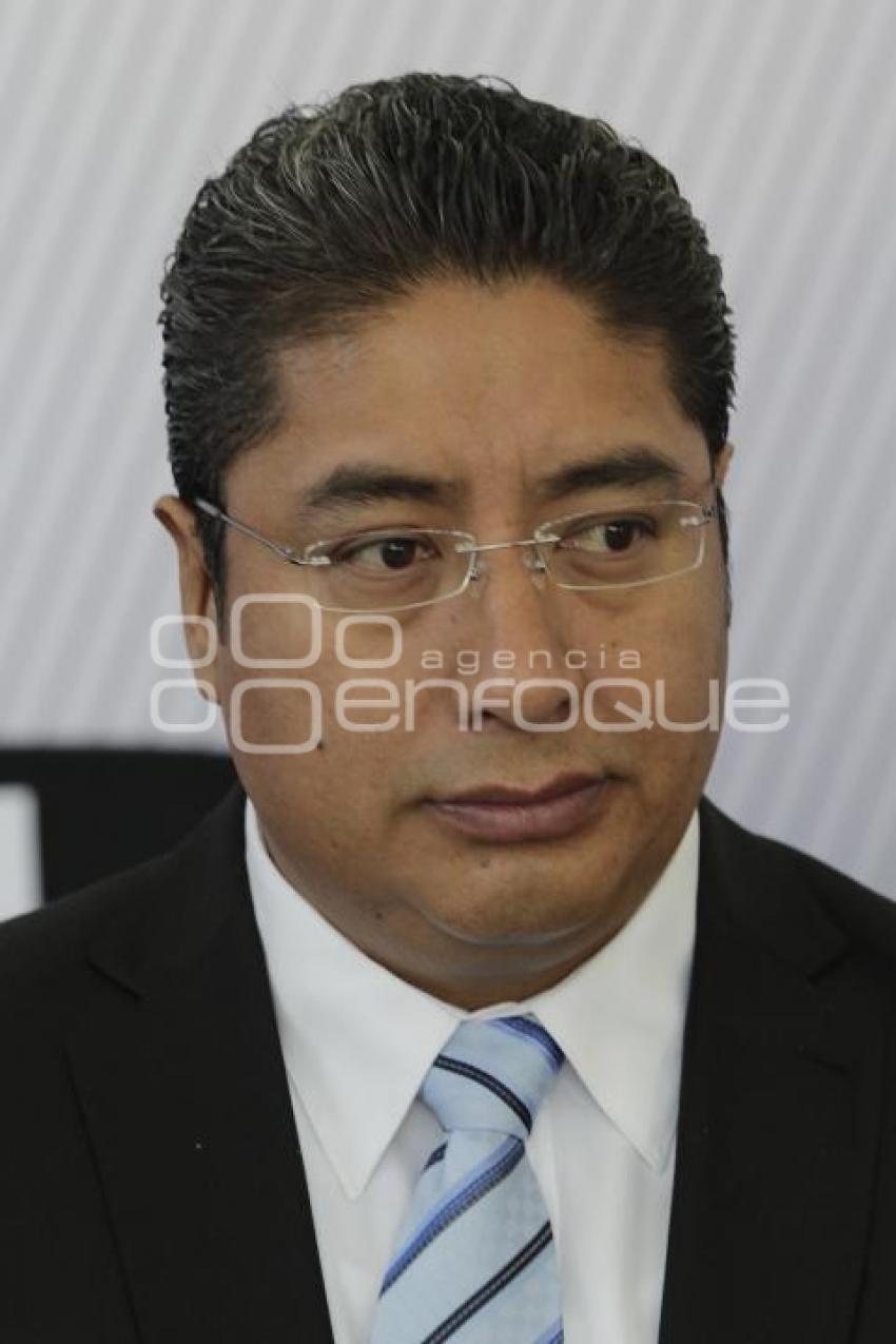 ALCALDE . PETLALCINGO