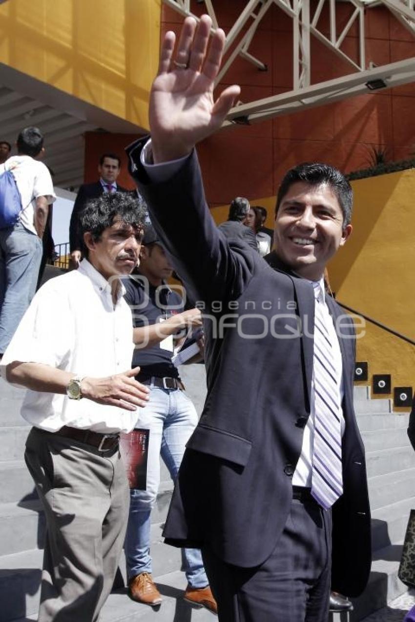 TOMA DE PROTESTA ANTONIO GALI