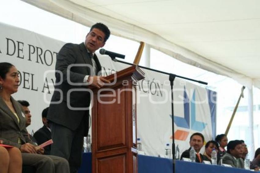 GUILLERMO MARTINEZ. TOMA DE PROTESTA