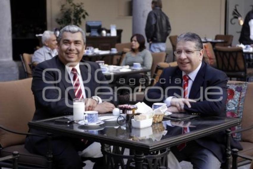 REUNIÓN ENRIQUE DOGER Y JAVIER LÓPEZ ZAVALA