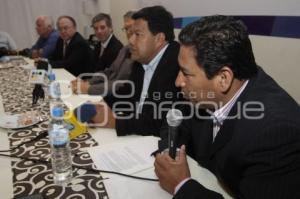 PRESENTAN SEMINARIO OVINOCULTURA