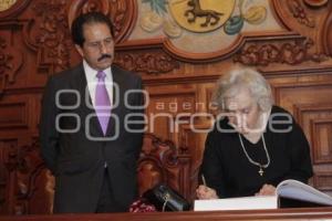 ESCRITORA ELENA PONIATOWSKA BUAP