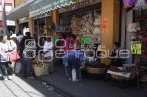 COMERCIO AMBULANTE EN MERCADO