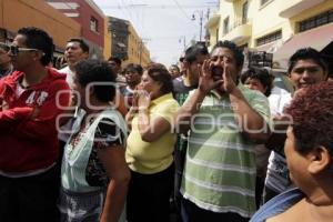 DESCONTENTO ENTRE LOCATARIOS . MERCADO 5 DE MAYO