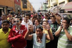 DESCONTENTO ENTRE LOCATARIOS . MERCADO 5 DE MAYO