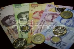 BILLETES Y MONEDAS