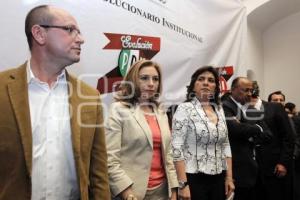 IVONNE ORTEGA TOMA PROTESTA A DELEGADOS DEL CEN EN PUEBLA